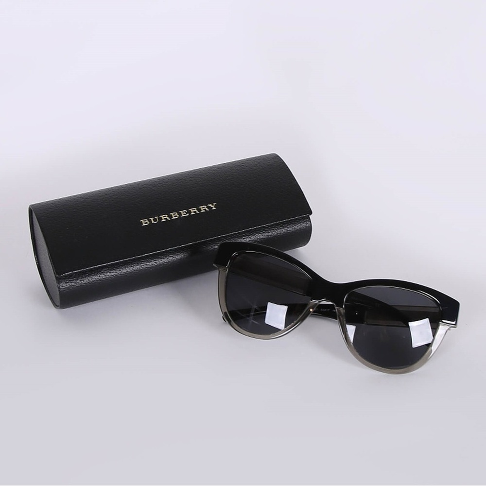 Burberry Bicolor Cat Eye Sunglasses in Black included Burberry Sunglasses Case